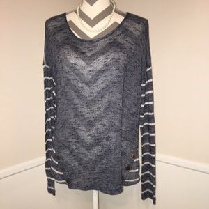 ❤️5/$50 EM | long sleeve sweater back button down